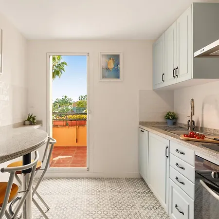 Close To The Sea In Chapas Marbella